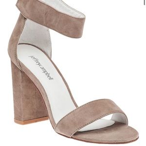 Jeffrey Campbell Lindsay Sandal, size 7